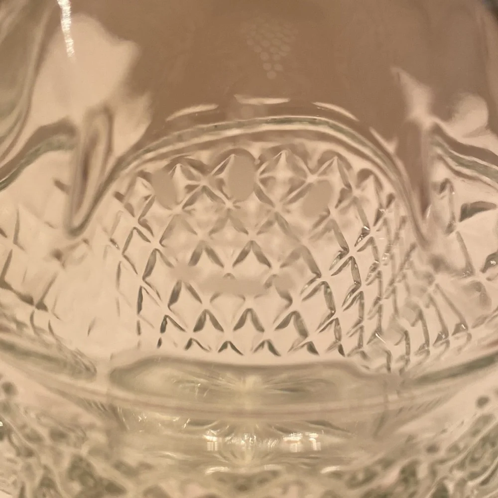 Set of two vintage wine‎ decanters 10 in tall. No cracks or chips